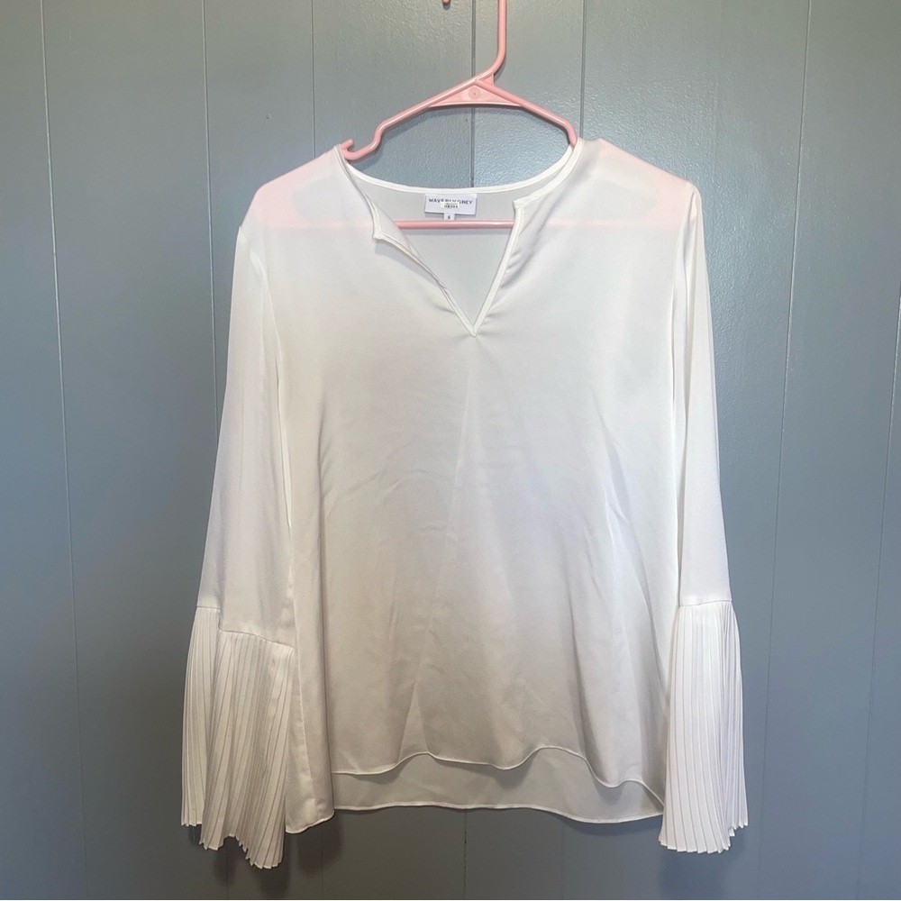 Waverly Grey White Blouse with Pleated Bell Sleeves Small